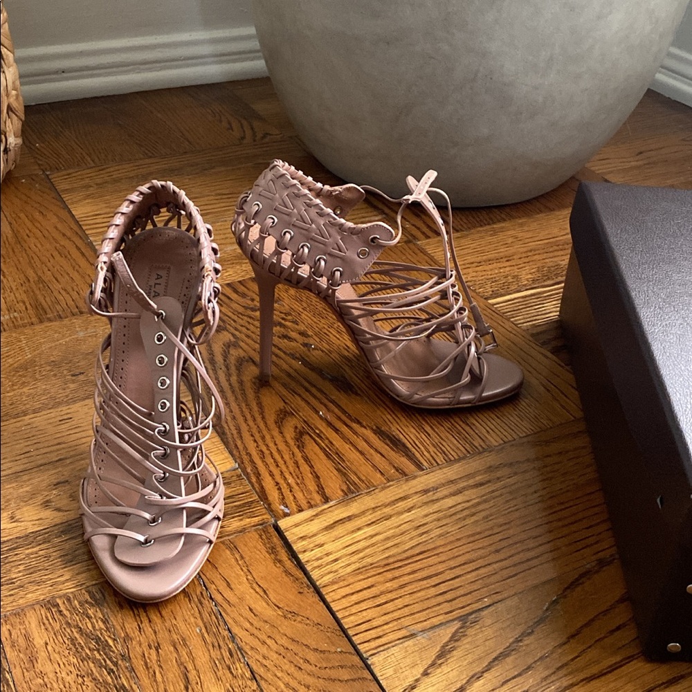 BRAND NEW Alaïa shoes, brand new with box